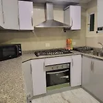 Luxury Apartments Mohandiseen 403