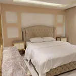 Luxury Apartments Mohandiseen 403