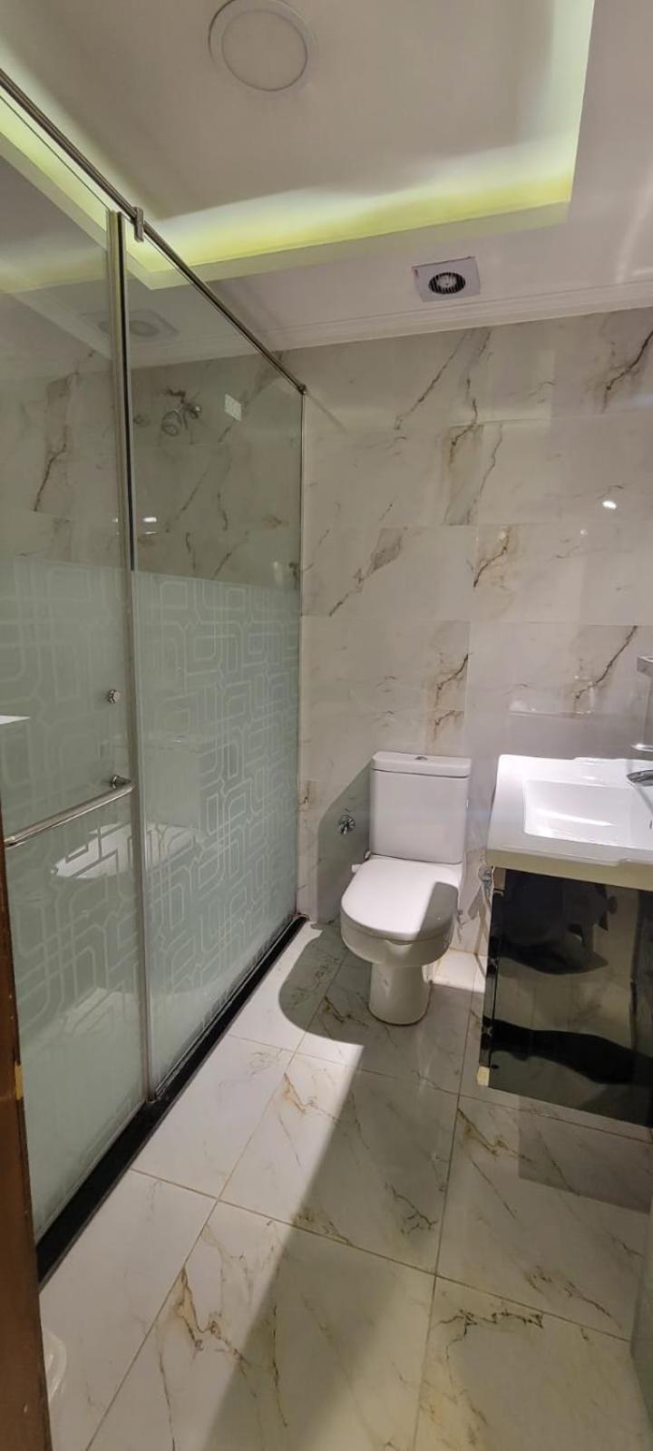 Apartment Luxury Mohandiseen 403 *
